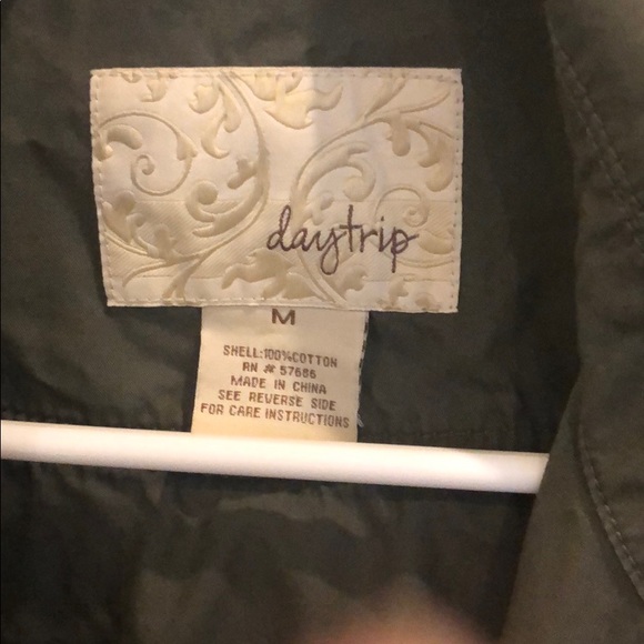 Olive utility jacket by Daytrip-excellent used con - Picture 2 of 5
